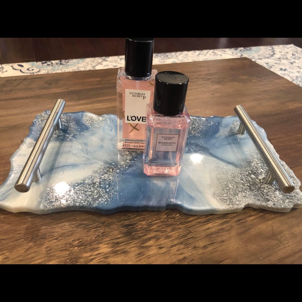 Gorgeous Decorative Hand-Poured Resin Tray with Handles